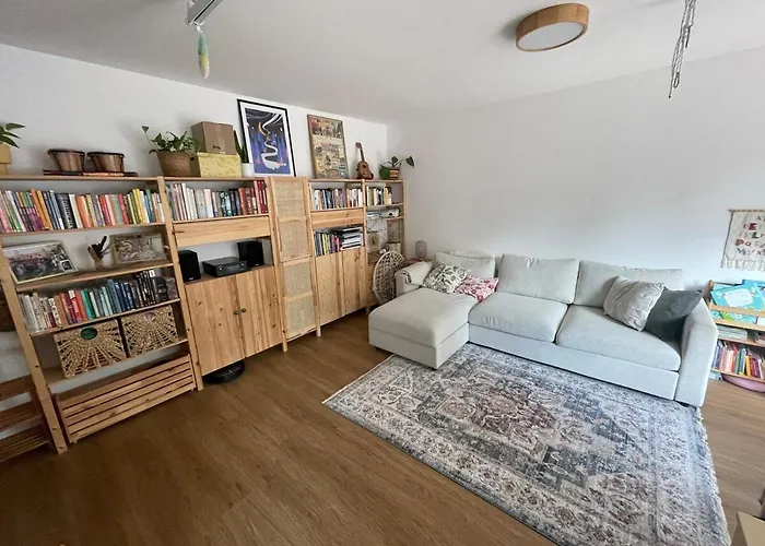 Roma Z Parkingiem, Zabawkami, Kawa * Wrocław